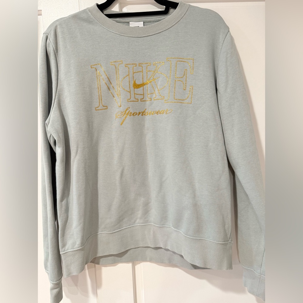 Nike Women's sage green and Gold Sweater